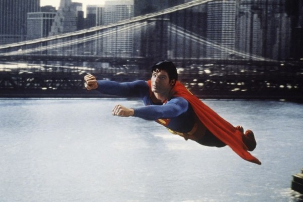 Этот неловкий момент: 7 случаев из старых фантастических фильмов, которые теперь вызывают смех Этот неловкий момент: 7 случаев из старых фантастических фильмов, которые теперь вызывают смех