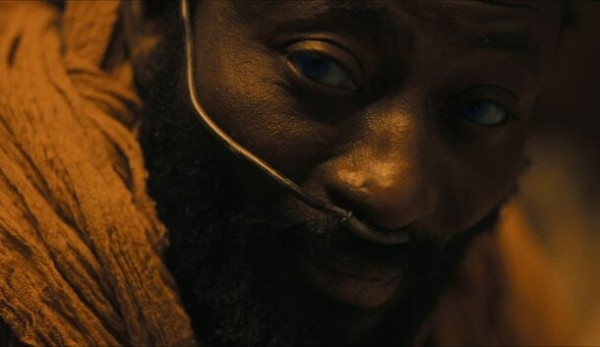 7 важных моментов из романа «Дюна», которые не показали в фильмах 7 важных моментов из романа «Дюна», которые не показали в фильмах