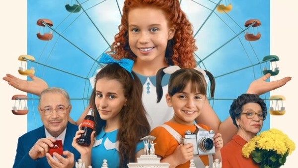 Девочки ловят шпионов в трейлере фильма «Манюня: Приключения в Москве» Девочки ловят шпионов в трейлере фильма «Манюня: Приключения в Москве»