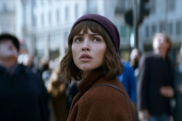 10 самых обсуждаемых сериалов 2024 года, которые можно посмотреть за долгие выходные