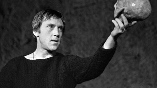 Владимир Высоцкий был лишен роли в фильме «Земля Санникова» Владимир Высоцкий был лишен роли в фильме «Земля Санникова»