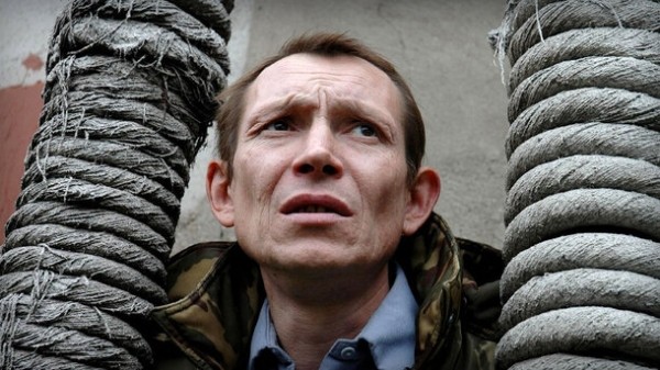 Роль маньяка в "Груз 200" сделала этого актера настоящим изгоем: фанаты фильма сломали ему жизнь