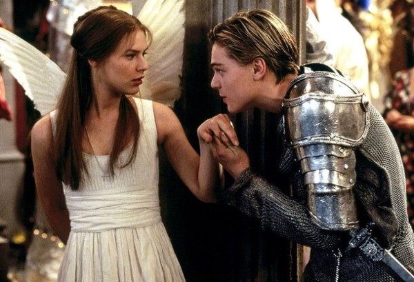 Эти 10 звезд так убедительно играли любовь, что мы поверили - а в реальности они ненавидели друг друга Эти 10 звезд так убедительно играли любовь, что мы поверили - а в реальности они ненавидели друг друга