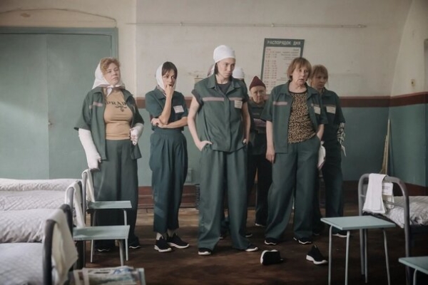 Оксана Акиньшина сыграет заключенную в комедийной драме «За слова отвечаю!» Оксана Акиньшина сыграет заключенную в комедийной драме «За слова отвечаю!»