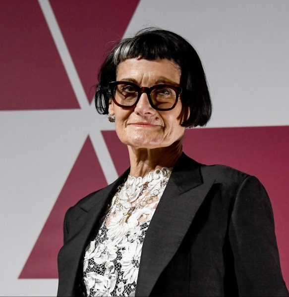 Кто сделал из Кэрри Брэдшоу и Уэнсдэй Аддамс икон стиля? 5 самых знаменитых художников по костюмам, работы которых вошли в историю моды