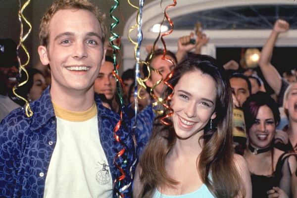 Пережить последний день детства: 20 фильмов про школьные выпускные