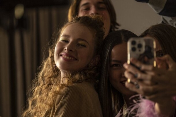 Допрос о трагедии раскрывает страшные тайны в первом трейлере напряженного сериала «Цикады» Допрос о трагедии раскрывает страшные тайны в первом трейлере напряженного сериала «Цикады»