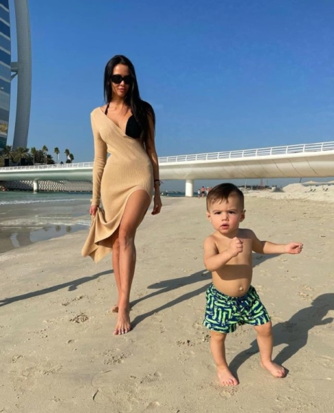 «На «Ламбу» надо будет трудиться самому»: Анастасия Решетова рассказала о воспитании сына